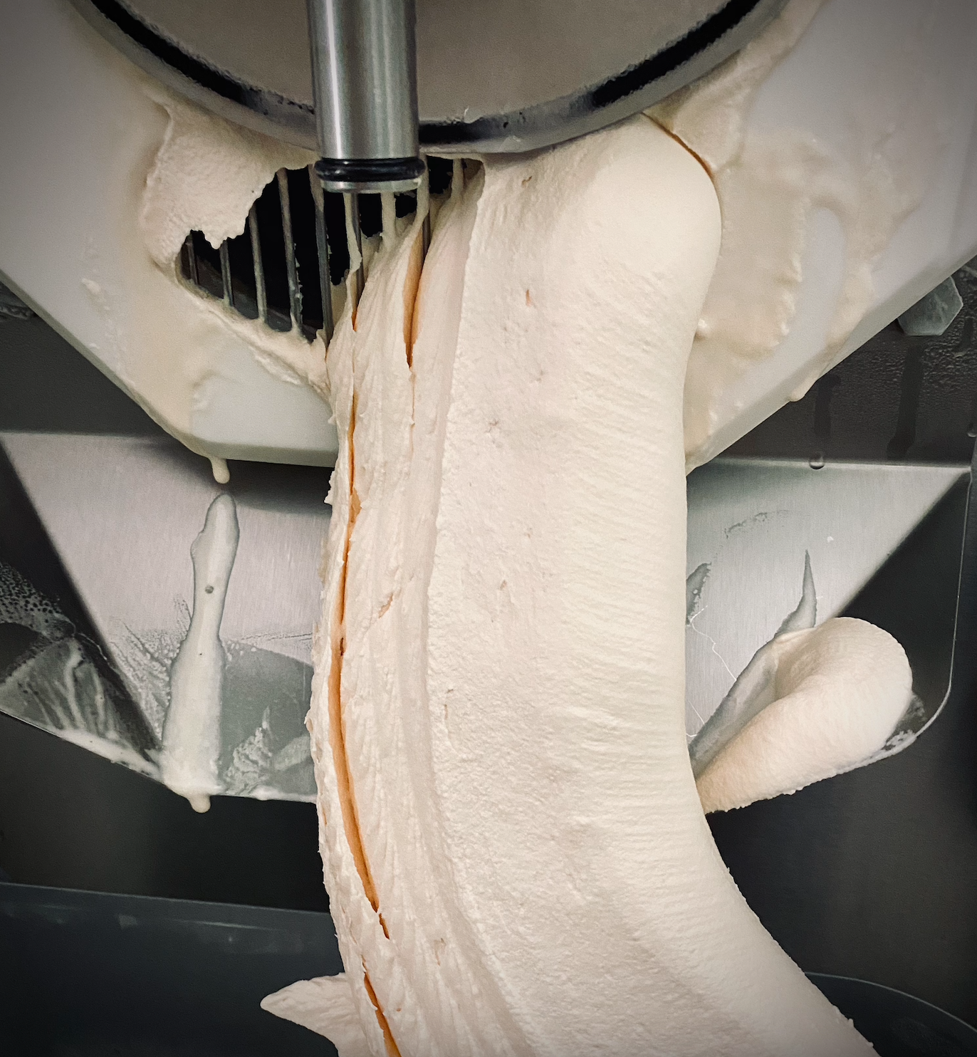 Distinguishing Handcrafted Gelato from Regular Gelato